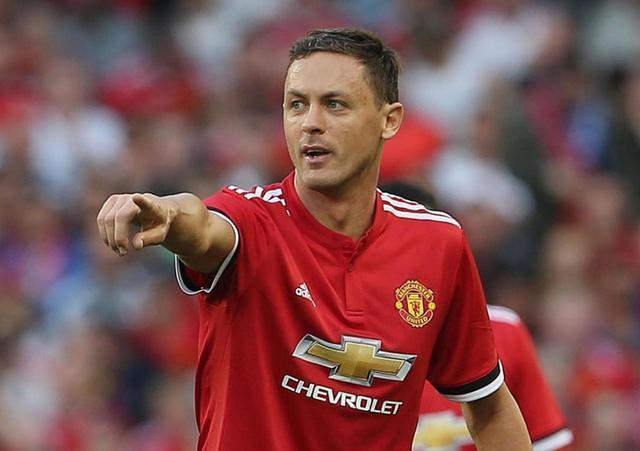 勤高峰中的 勤高峰中的